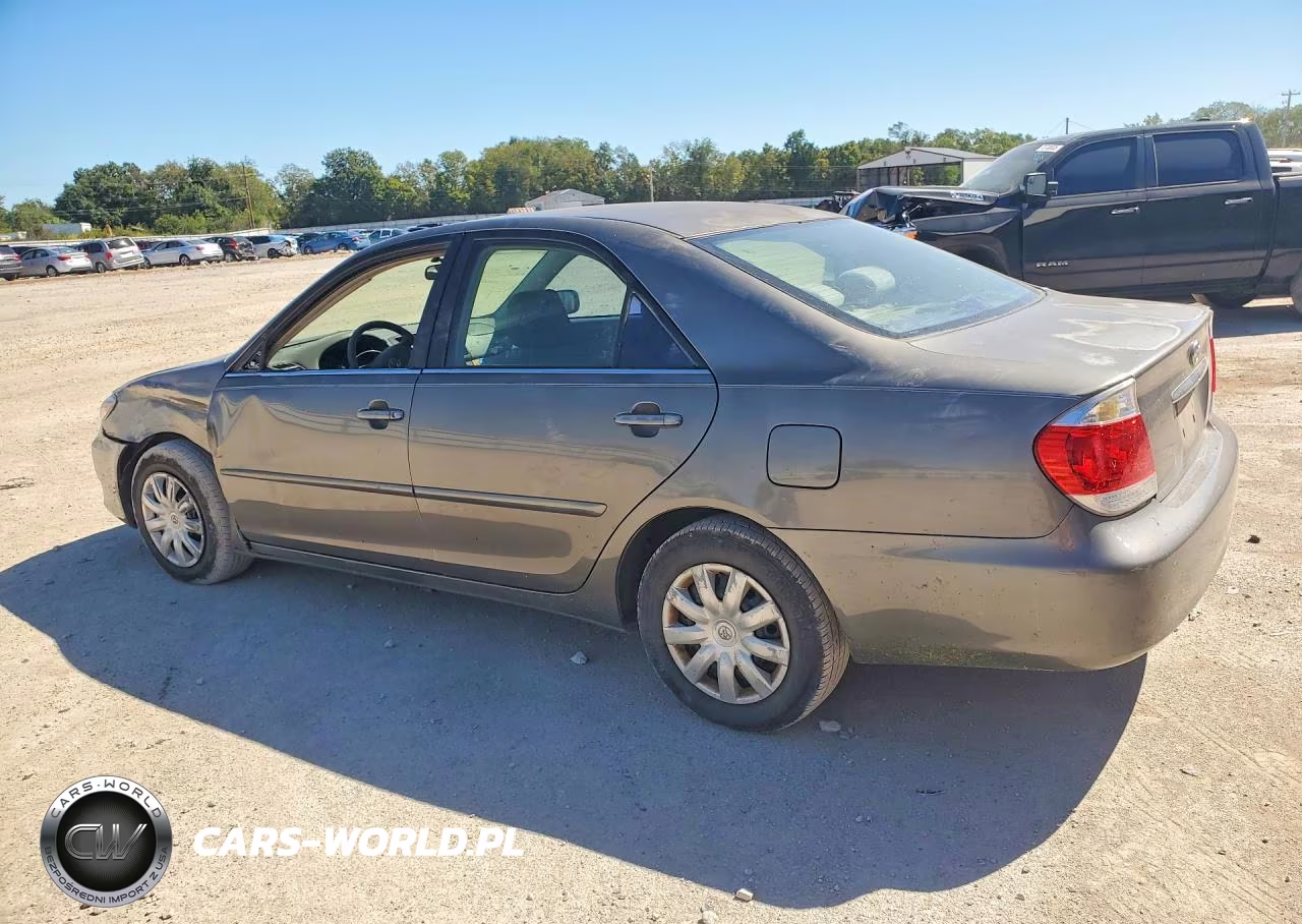 2005 Toyota Camry Le VIN:4T1BE32K15U637954 - 2