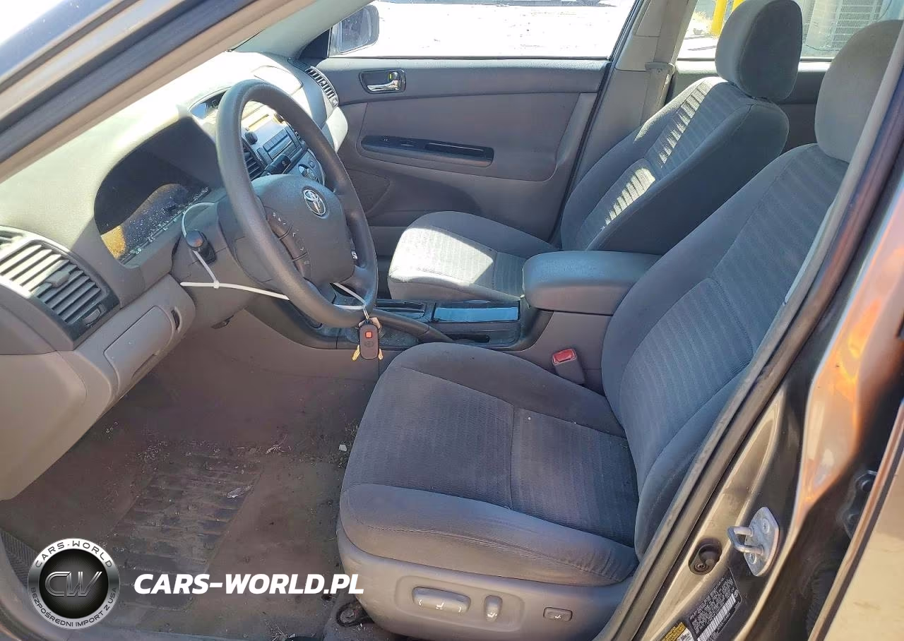 2005 Toyota Camry Le VIN:4T1BE32K15U637954 - 7