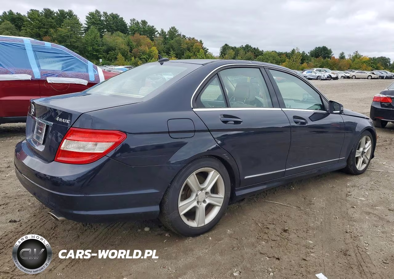 2011 Mercedes-Benz C 300 4Matic VIN:WDDGF8BB5BR169770 - 3