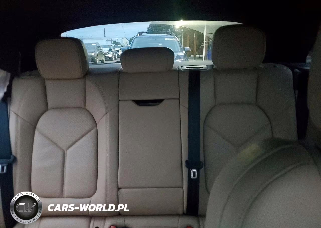 2023 Porsche Macan Base VIN:WP1AA2A51PLB10439 - 10