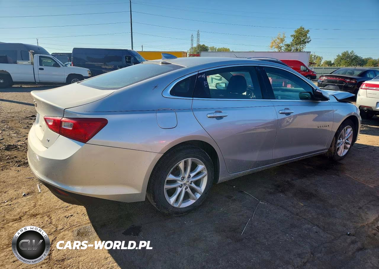 2017 Chevrolet Malibu Lt VIN:1G1ZE5ST2HF159861 - 3