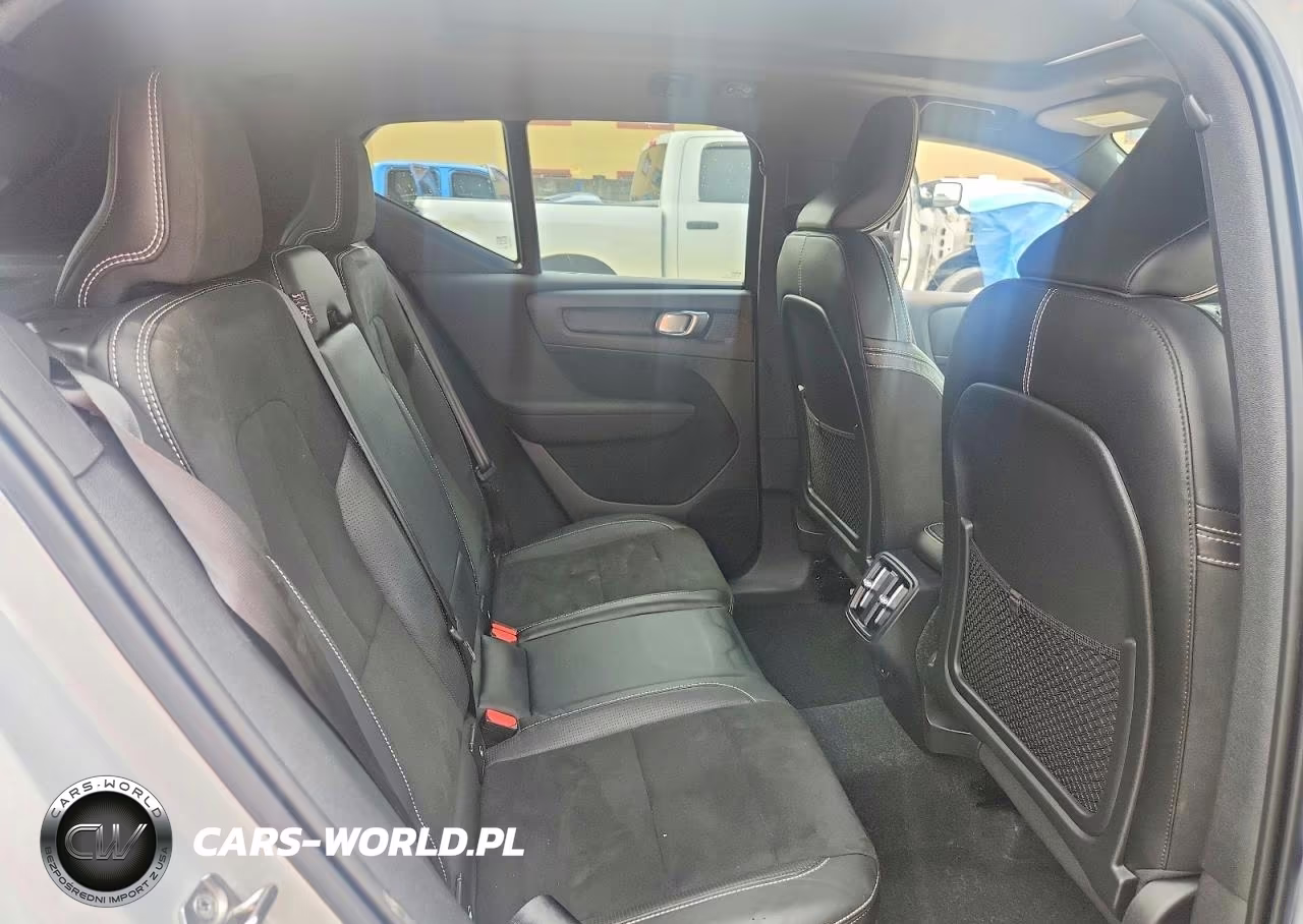 2021 Volvo Xc40 T5 R-Design VIN:YV4162UM7M2482856 - 10