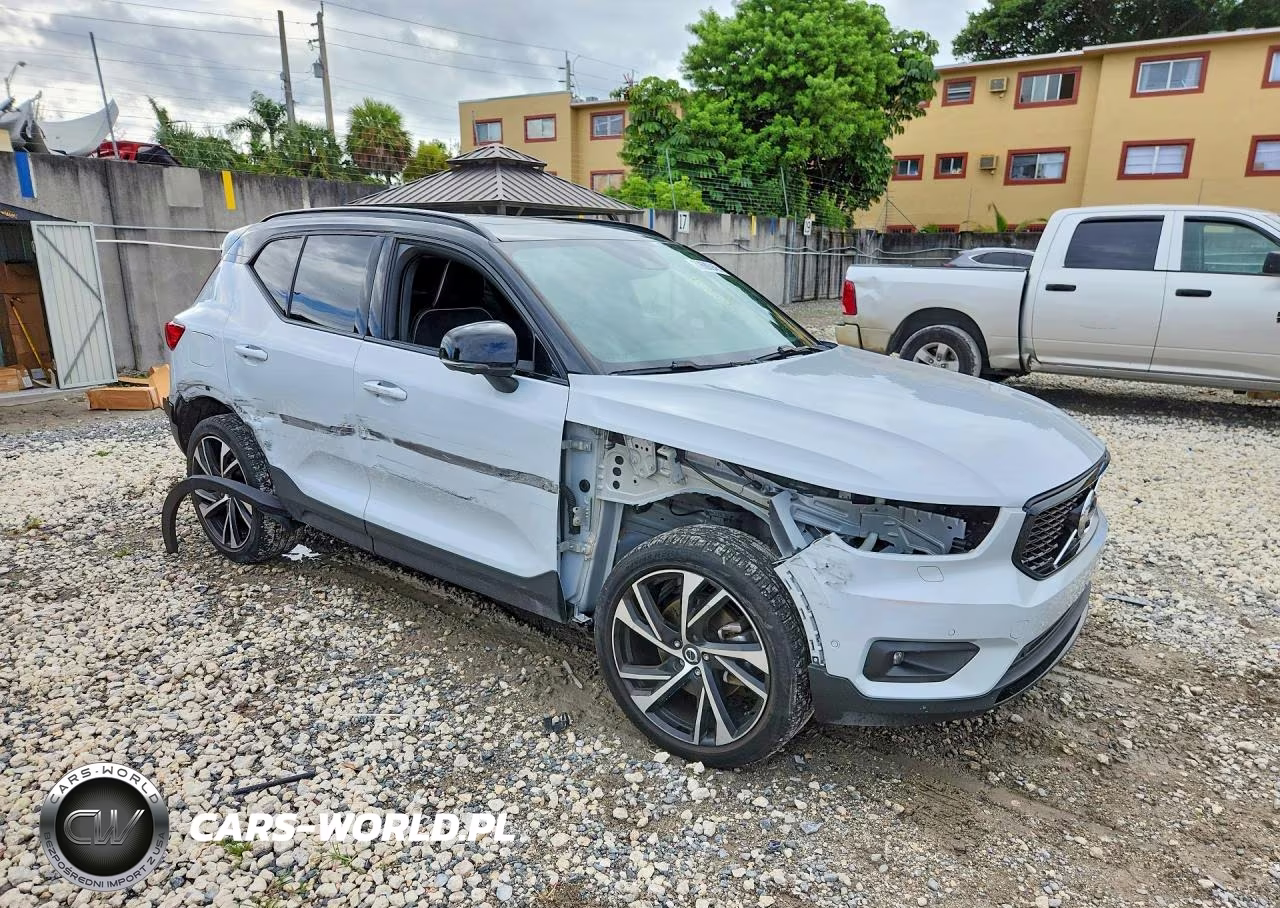 2021 Volvo Xc40 T5 R-Design VIN:YV4162UM7M2482856 - 4