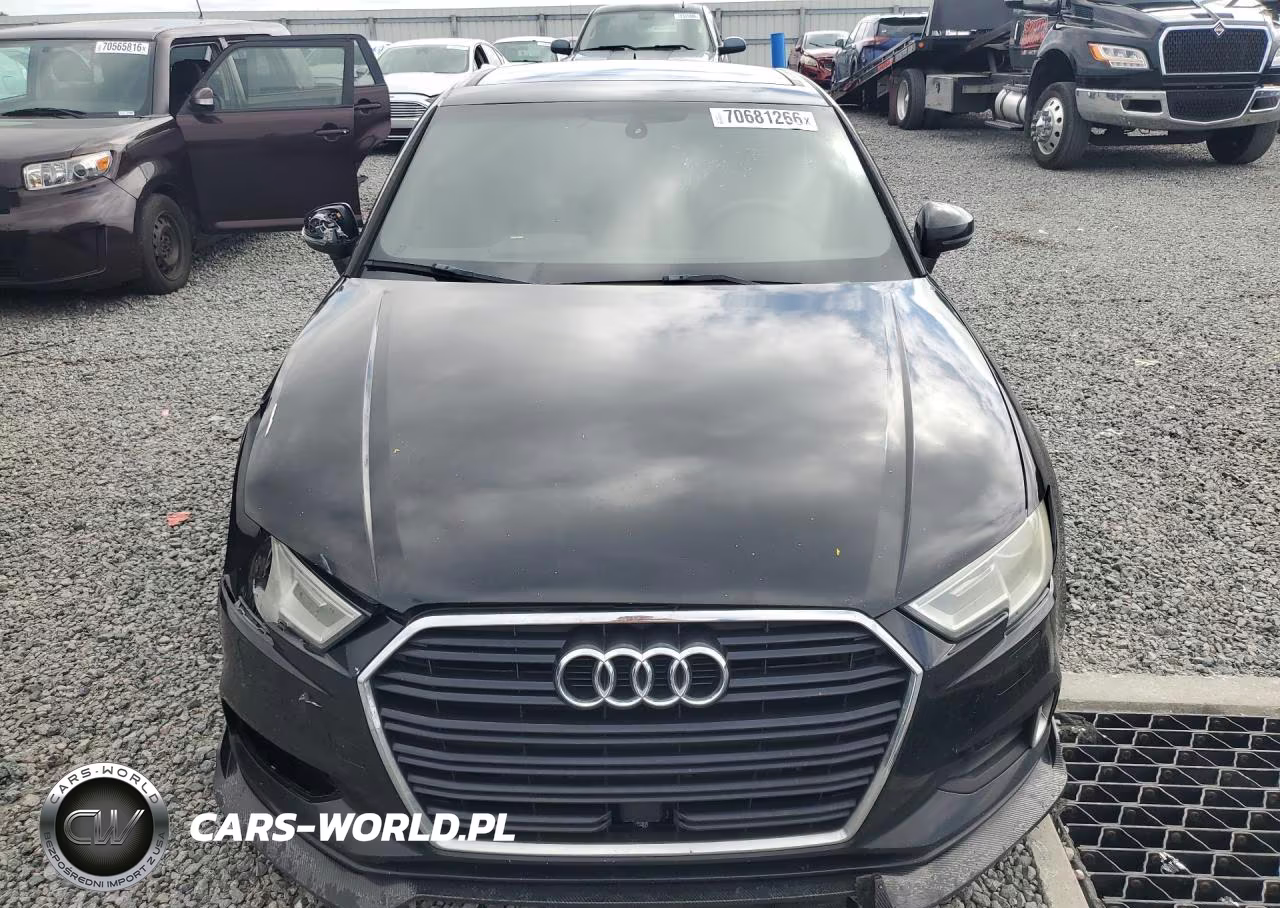 2018 Audi A3 Premium VIN:WAUAUHFF5J1056088 - 5
