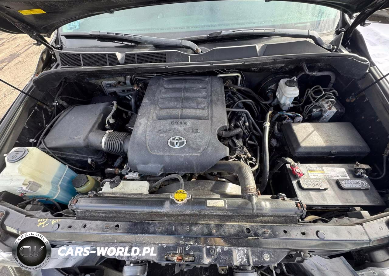 2012 Toyota Sequoia Sr5 VIN:5TDBM5G17CS002449 - 7