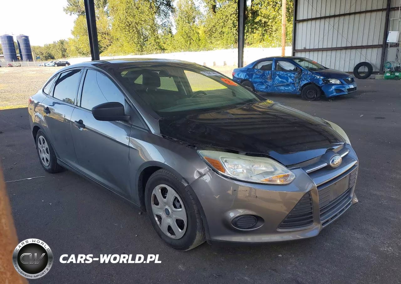 2014 Ford Focus S VIN:1FADP3E28EL225044 - 4