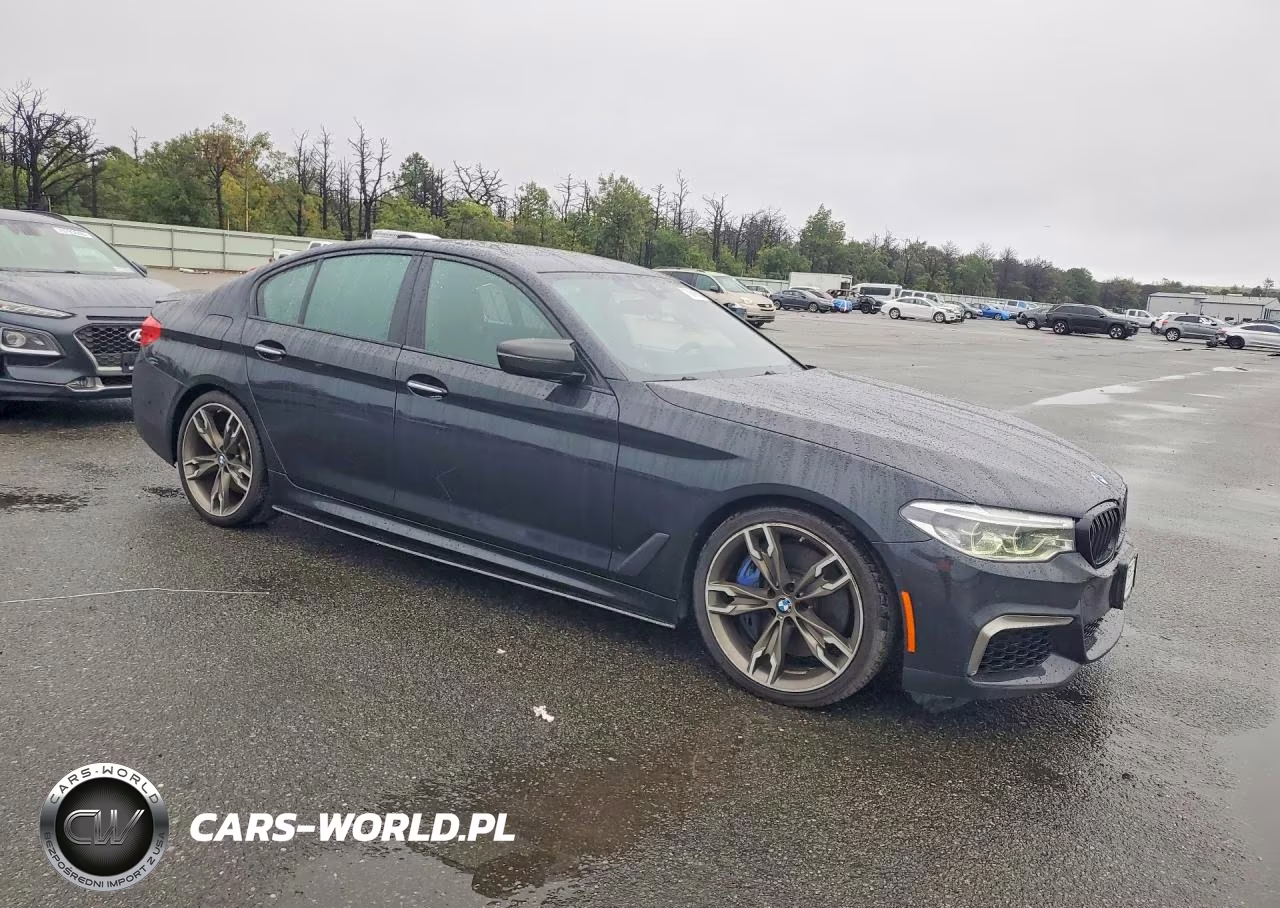 2018 BMW M550Xi VIN:WBAJB9C58JB035348 - 4