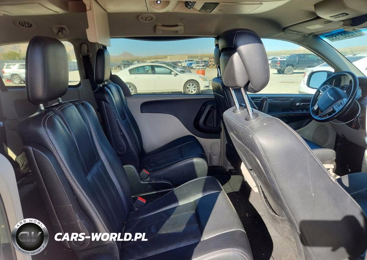 2012 Chrysler Town & Country Touring VIN:2C4RC1BG4CR289098 - 11