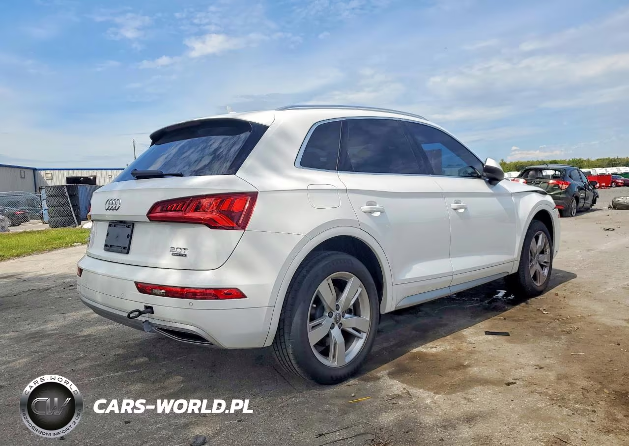 2018 Audi Q5 Premium Plus VIN:WA1BNAFYXJ2240962 - 3