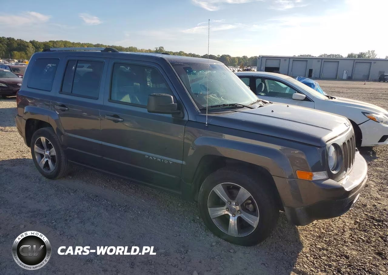 2016 Jeep Patriot Latitude VIN:1C4NJPFA2GD682099 - 4