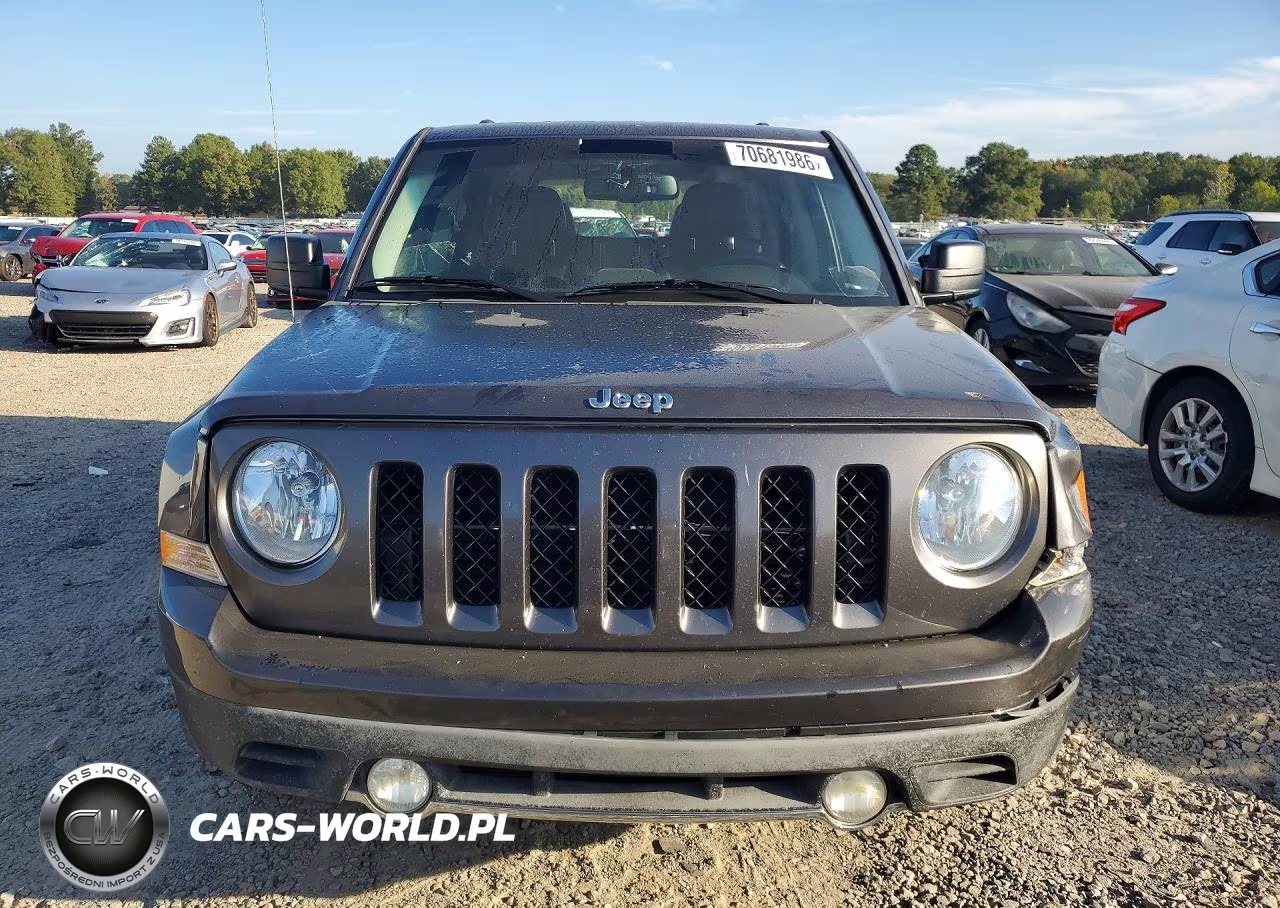 2016 Jeep Patriot Latitude VIN:1C4NJPFA2GD682099 - 5