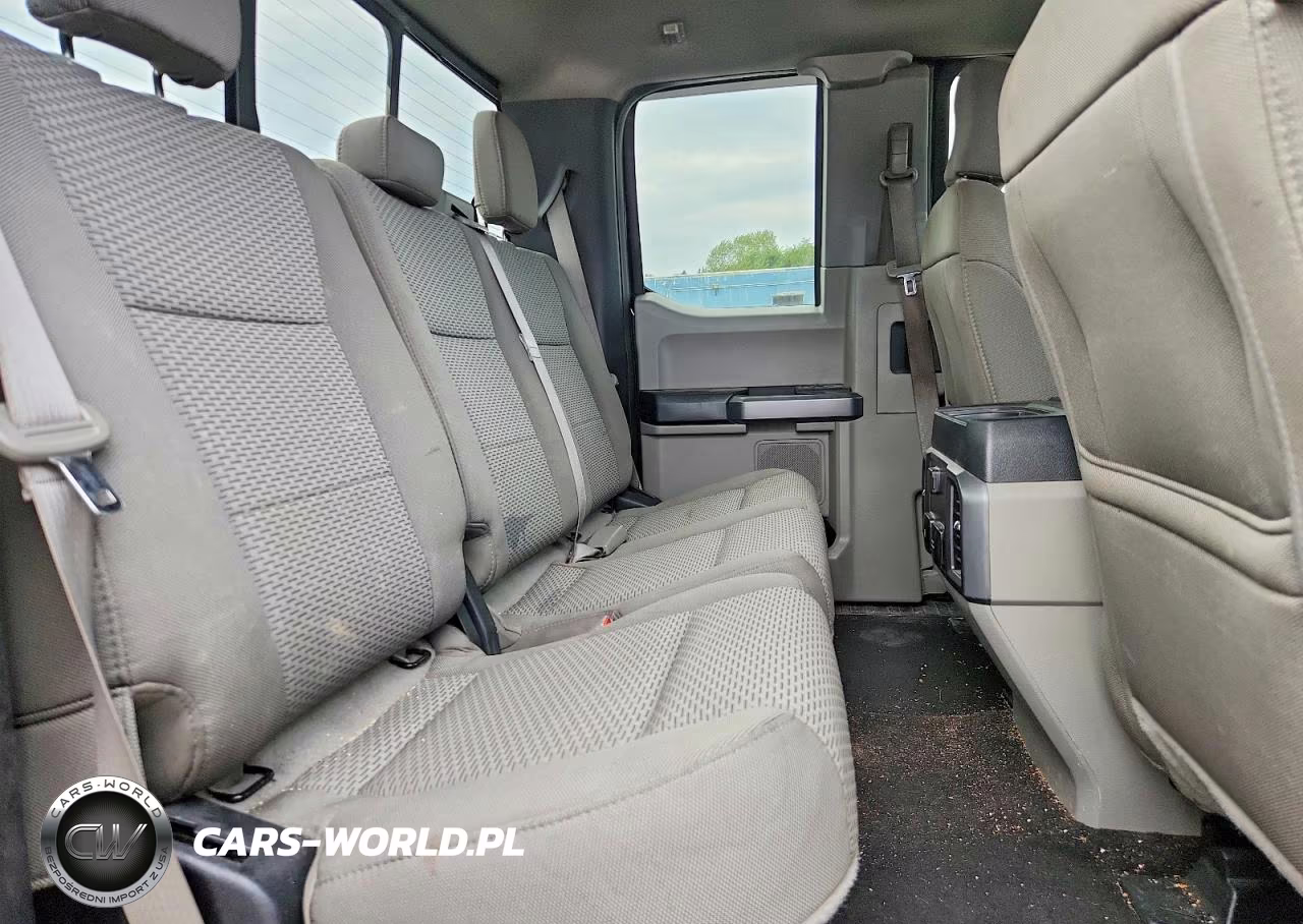 2018 Ford F150 Super Cab VIN:1FTFX1EGXJFD82330 - 10