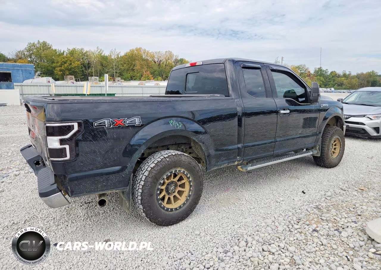 2018 Ford F150 Super Cab VIN:1FTFX1EGXJFD82330 - 3