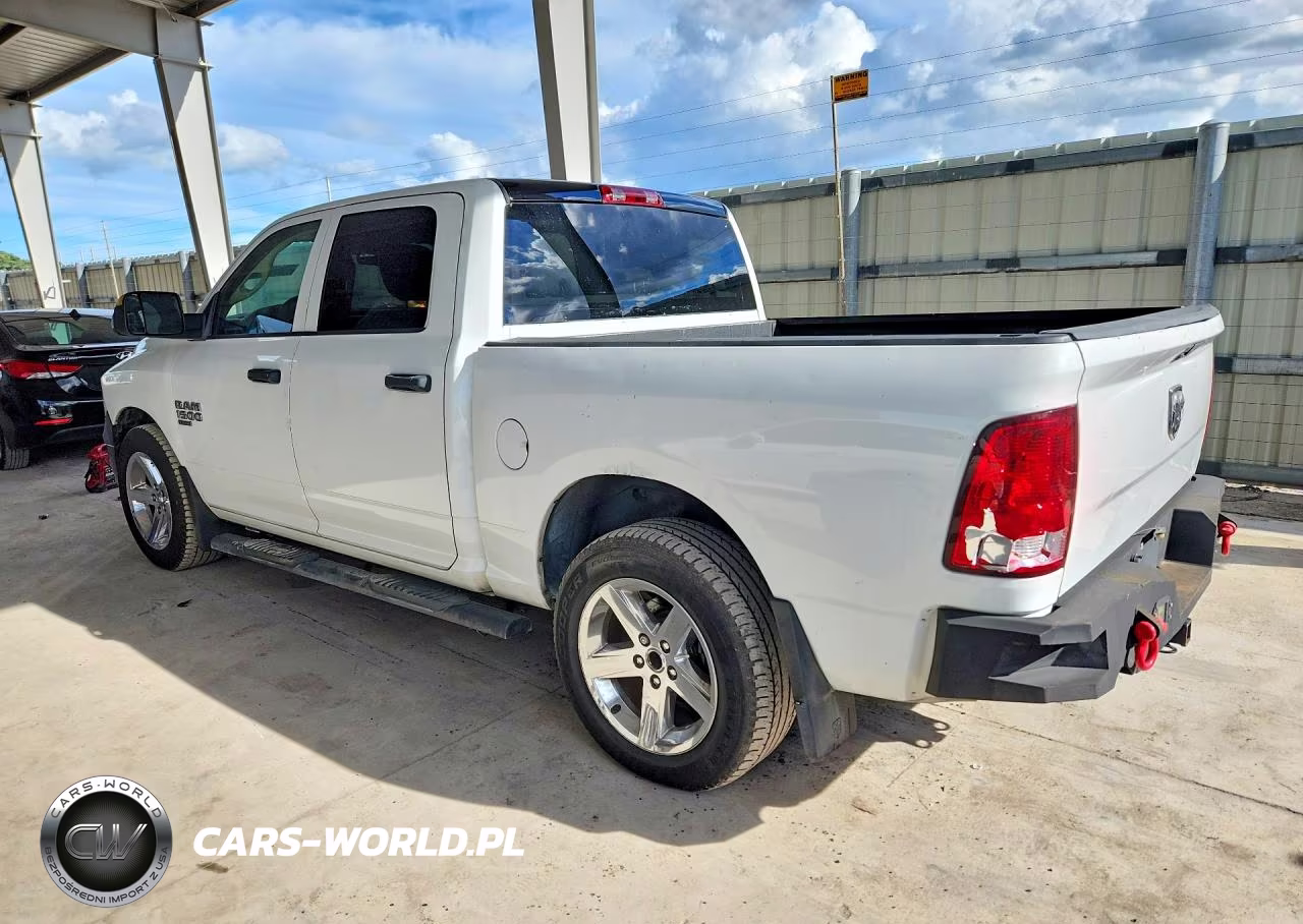 2019 Ram 1500 Classic Tradesman VIN:3C6RR6KG9KG643107 - 2