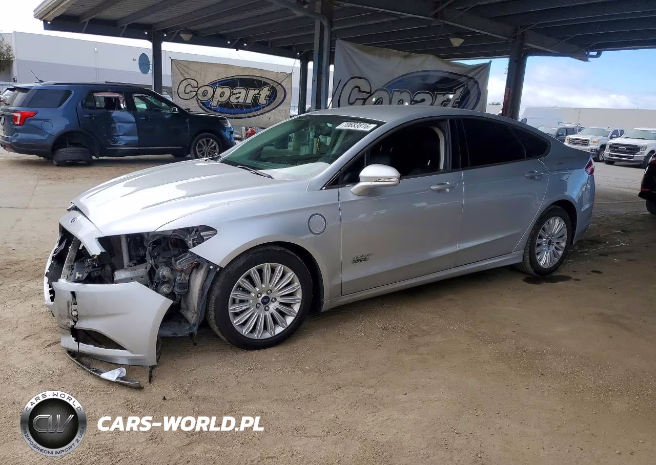2016 Ford Fusion Se Phev – zdjęcie 1 z 12