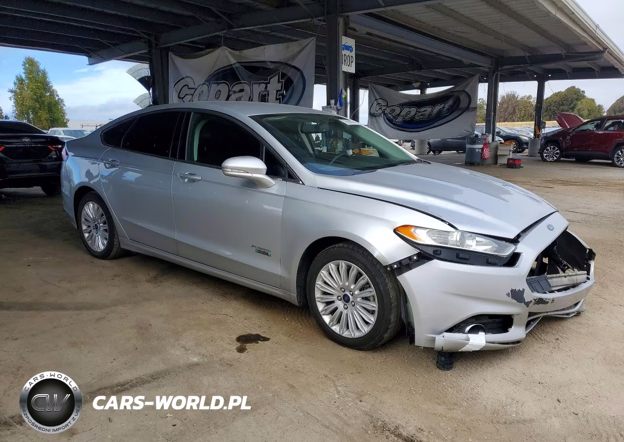 2016 Ford Fusion Se Phev VIN:3FA6P0PU4GR315995 - 4