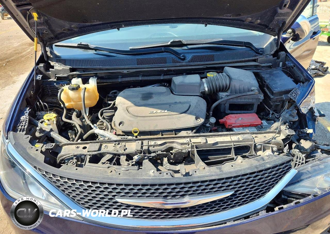 2017 Chrysler Pacifica Limited VIN:2C4RC1GG4HR803905 - 12