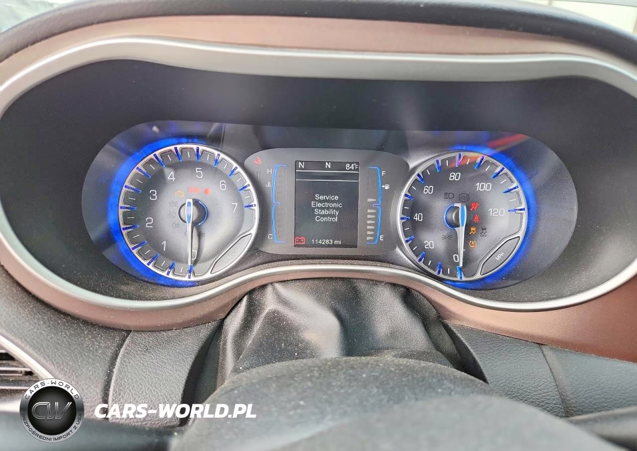 2017 Chrysler Pacifica Touring L VIN:2C4RC1BG4HR654726 - 9
