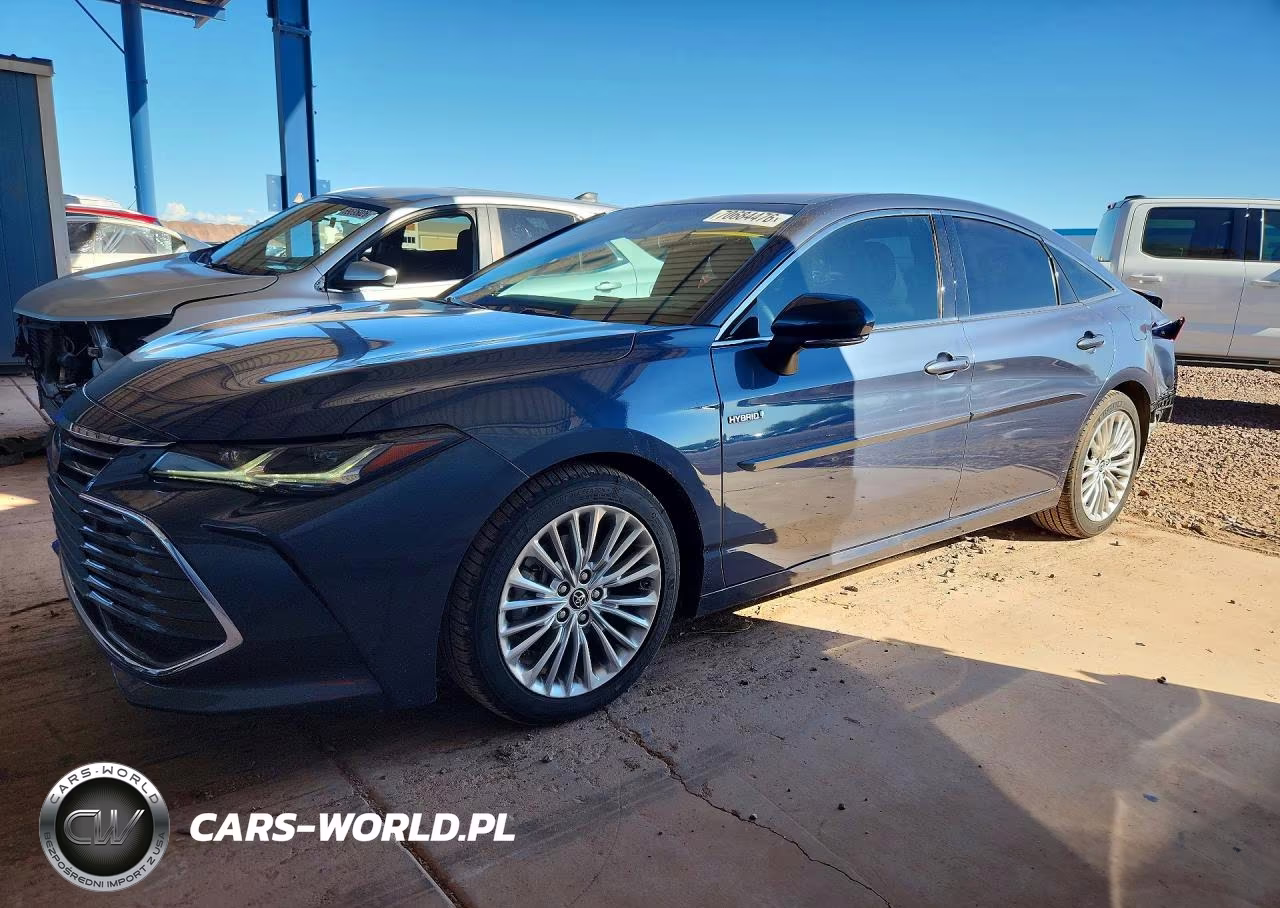 2019 Toyota Avalon Hybrid Limited