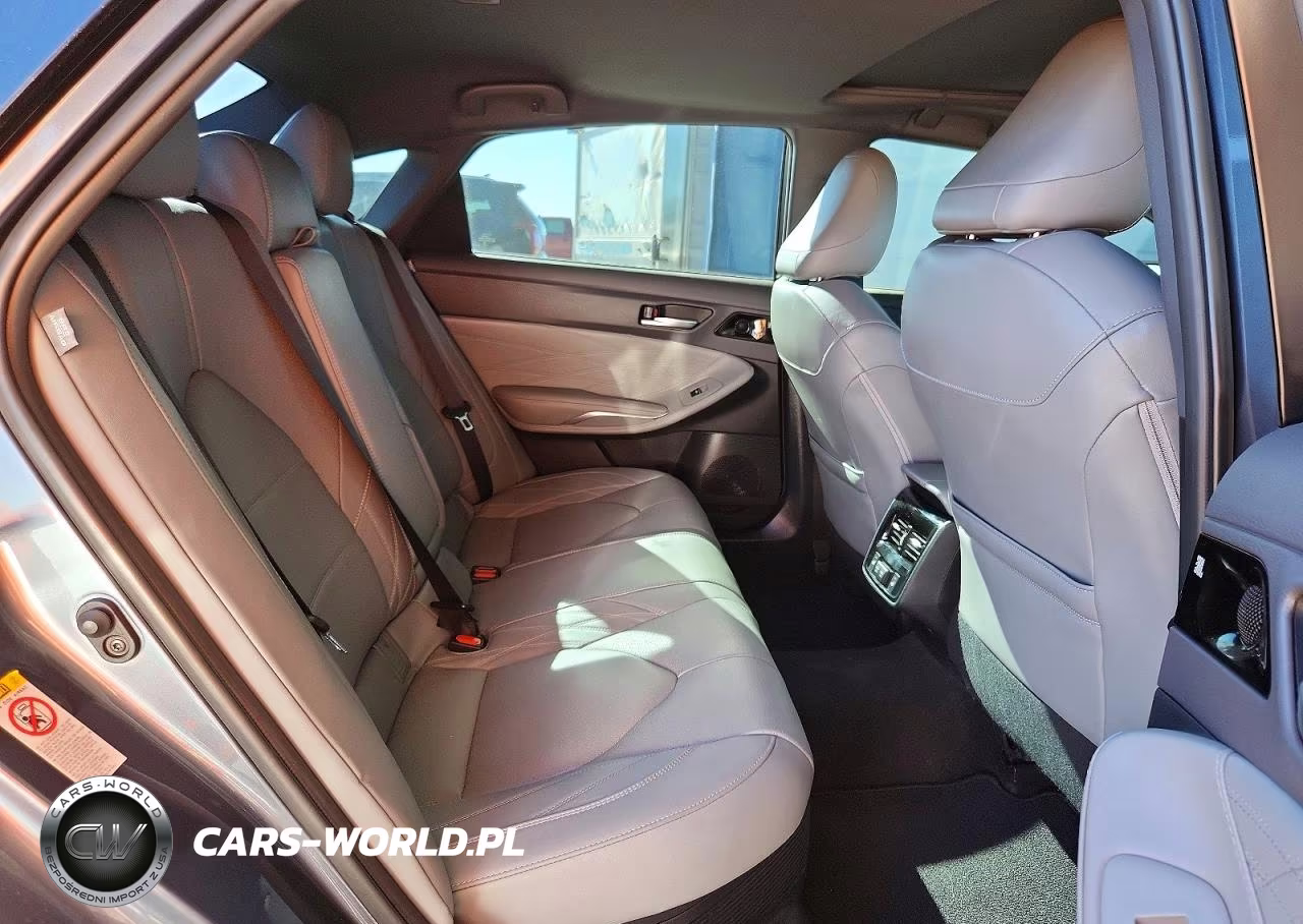 2019 Toyota Avalon Hybrid Limited VIN:4T1B21FB2KU002986 - 10