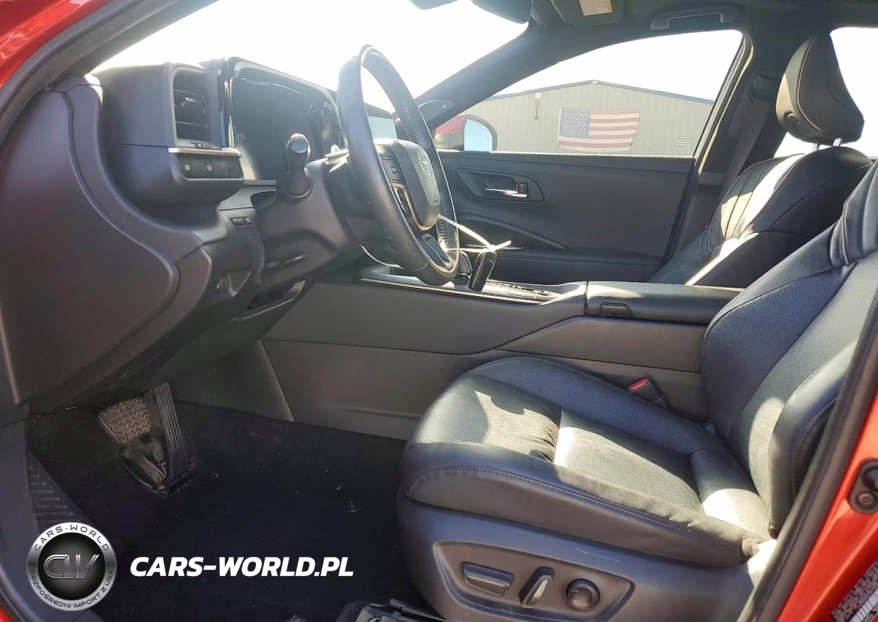 2023 Toyota Crown Limited VIN:JTDAAAAF6P3006419 - 7