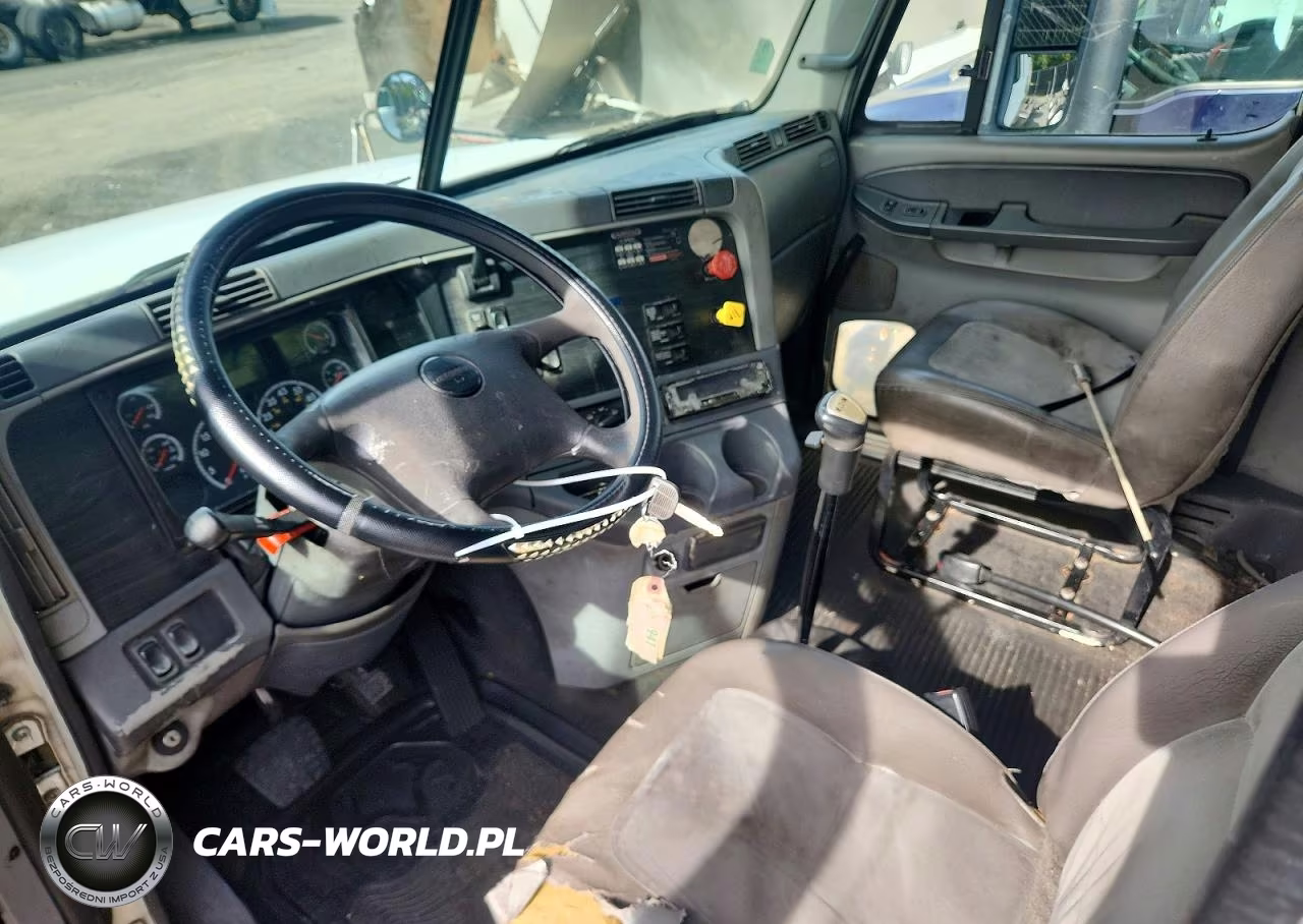 2007 Freightliner Conventional Columbia VIN:1FUJA6CK07LY77249 - 8