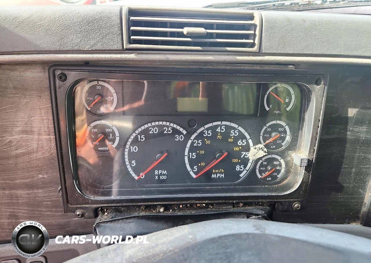 2007 Freightliner Conventional Columbia VIN:1FUJA6CK07LY77249 - 9