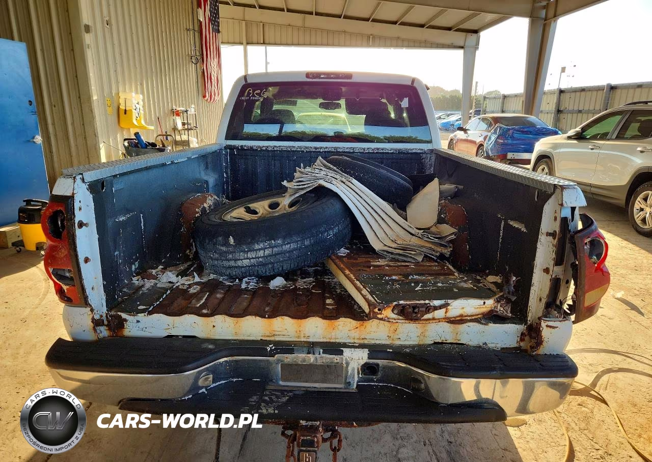 2006 Chevrolet Silverado 1500 VIN:2GCEC19V261299117 - 6