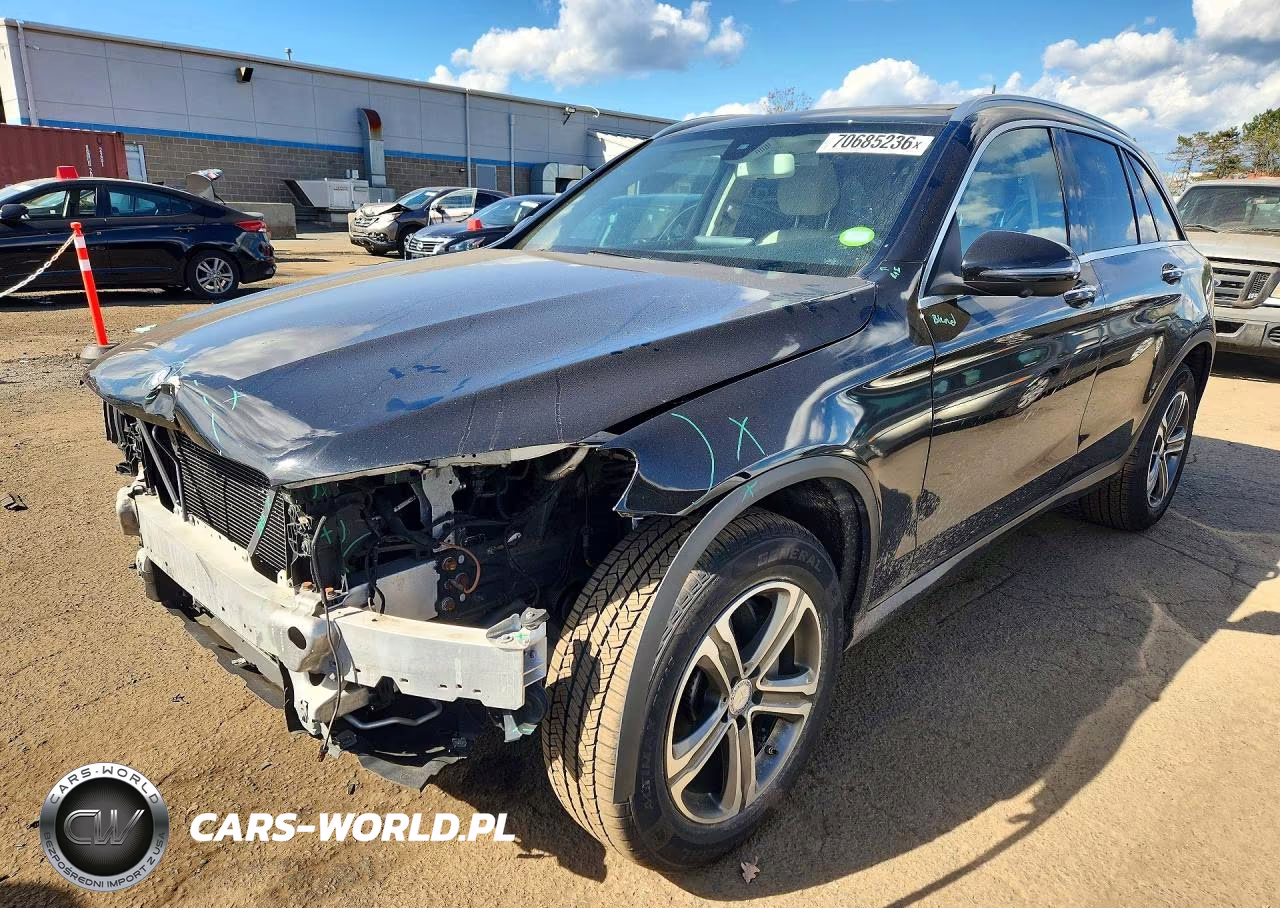 2017 Mercedes-Benz Glc 300 4Matic VIN:WDC0G4KB2HF199752 - 1