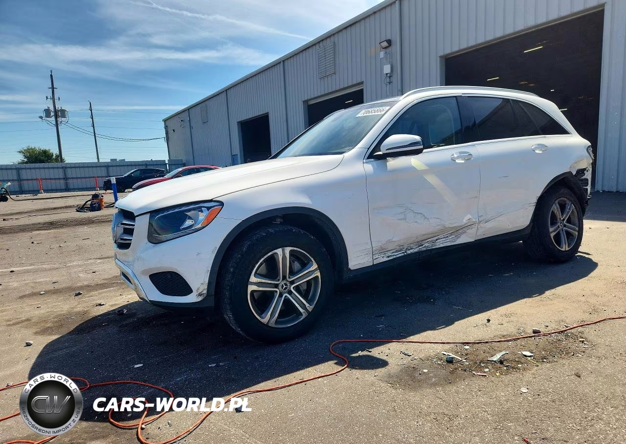 2018 Mercedes-Benz Glc 300 VIN:WDC0G4JB8JV061453 - 1