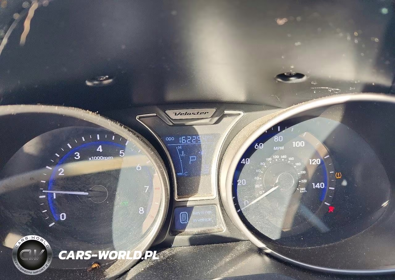 2014 Hyundai Veloster Turbo VIN:KMHTC6AE6EU186494 - 9