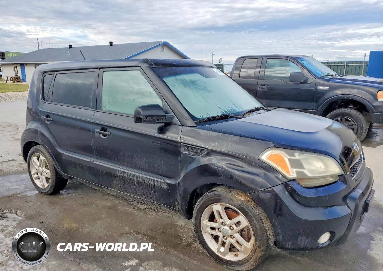 2011 Kia Soul + VIN:KNDJT2A20B7254843 - 4