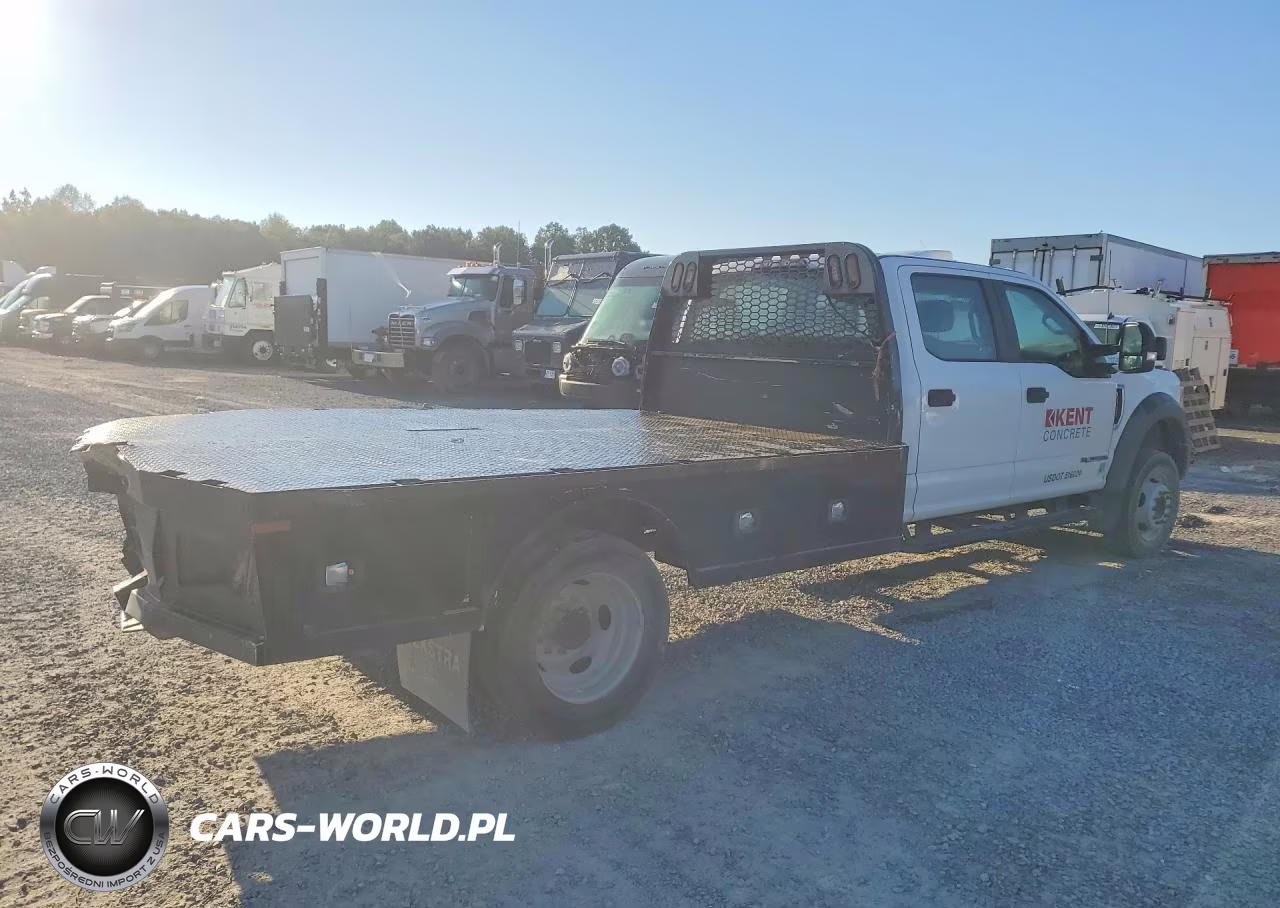 2022 Ford F550 Super Duty VIN:1FD0W5HT1NEC14317 - 3