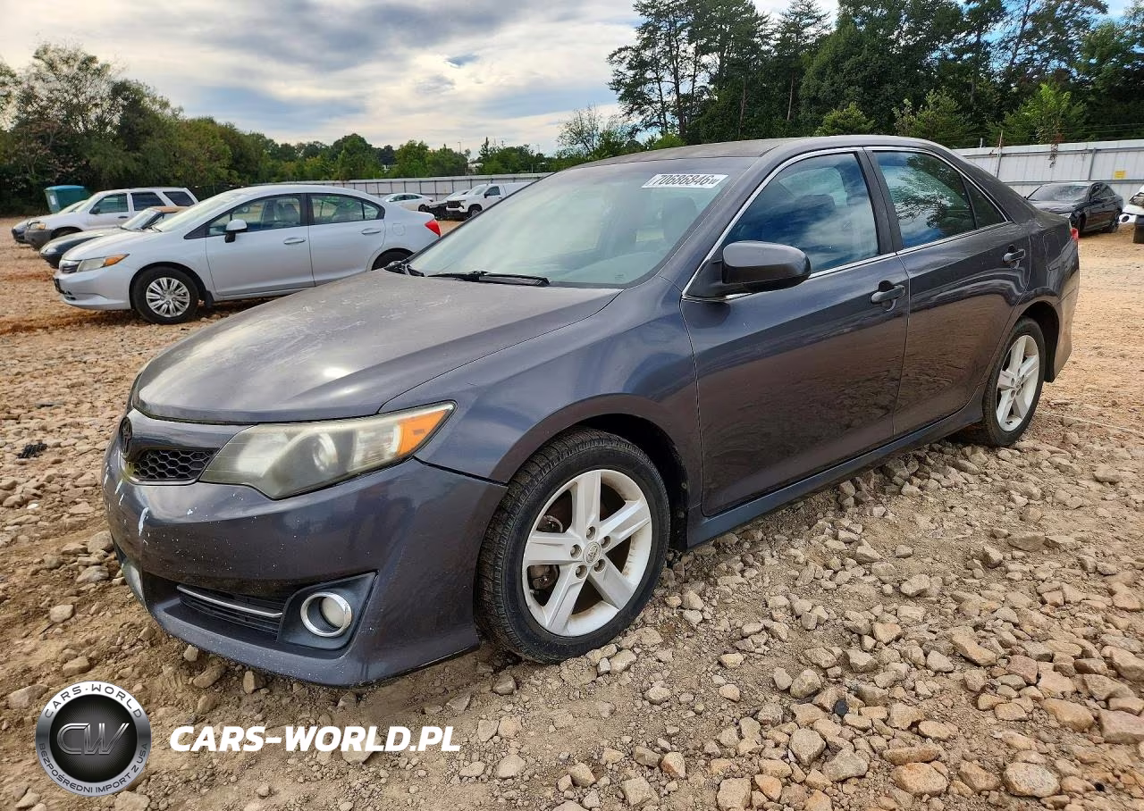 2012 Toyota Camry Se – zdjęcie 1 z 12