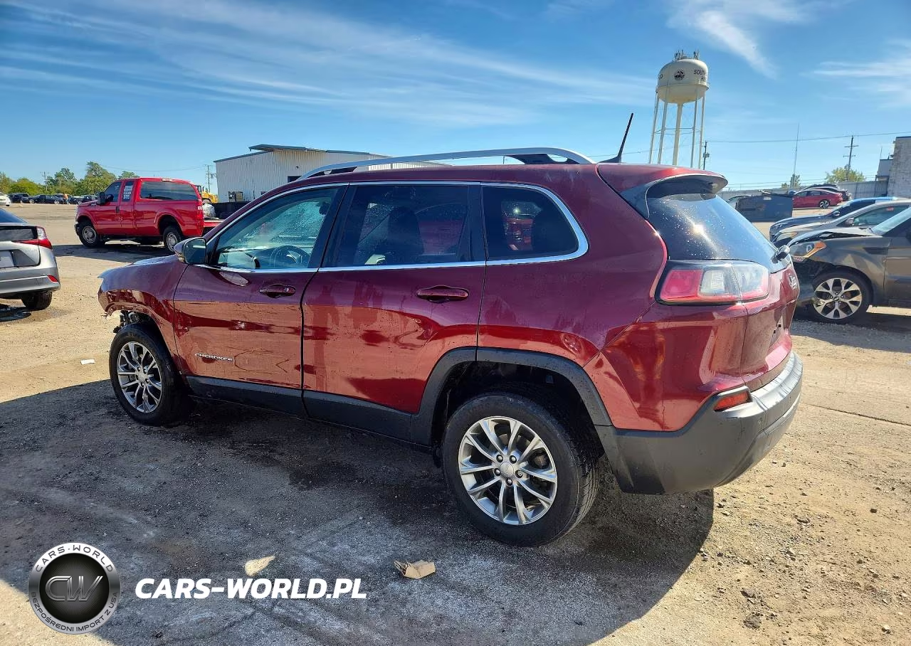 2019 Jeep Cherokee Latitude Plus VIN:1C4PJLLB7KD384221 - 2