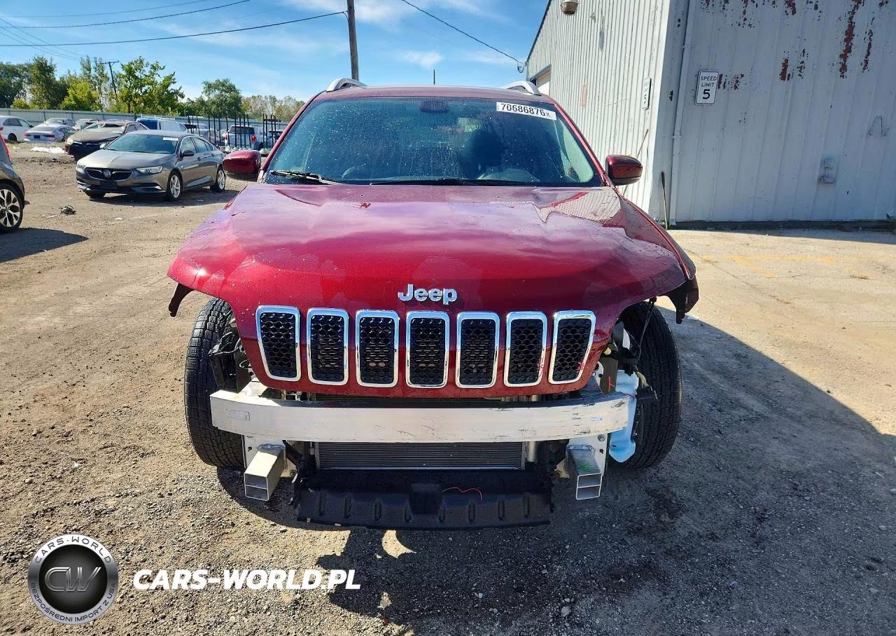 2019 Jeep Cherokee Latitude Plus VIN:1C4PJLLB7KD384221 - 5
