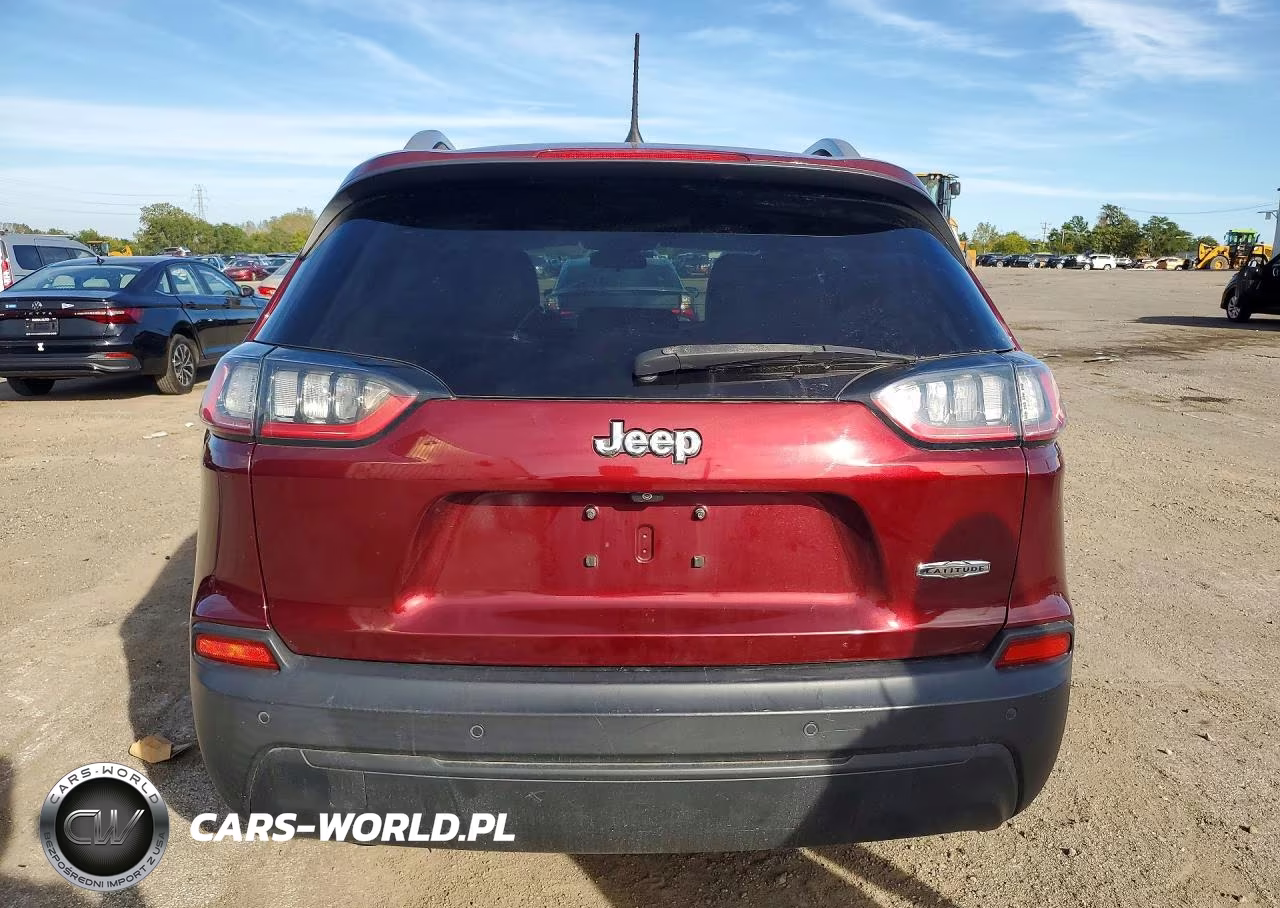 2019 Jeep Cherokee Latitude Plus VIN:1C4PJLLB7KD384221 - 6