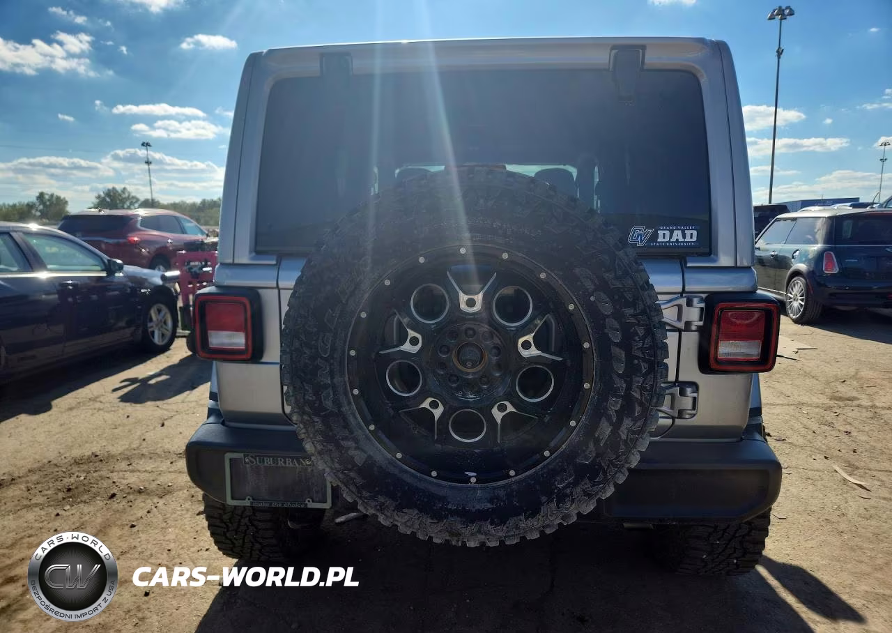 2019 Jeep Wrangler Unlimited Sahara VIN:1C4HJXEG6KW599923 - 6
