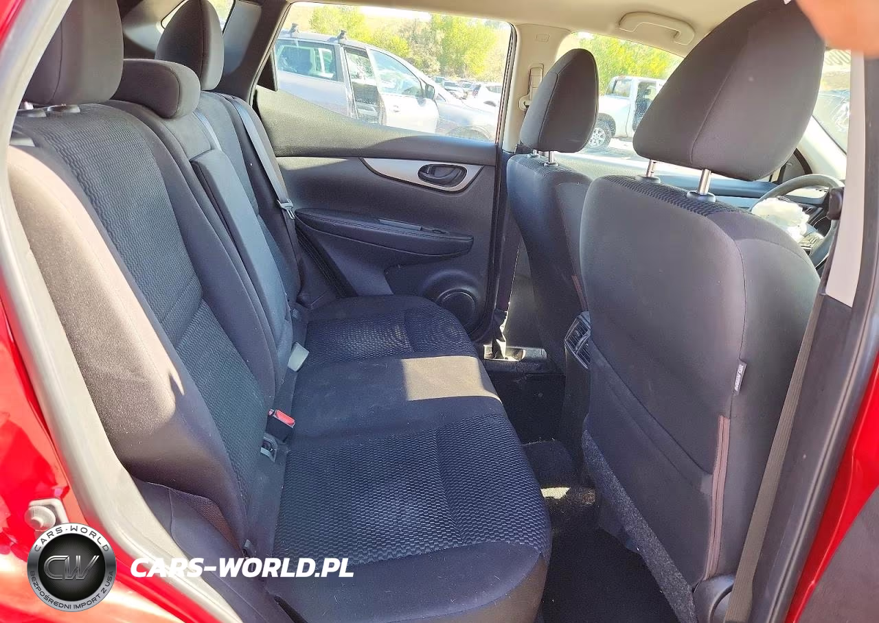 2018 Nissan Rogue Sport S VIN:JN1BJ1CP9JW180195 - 10