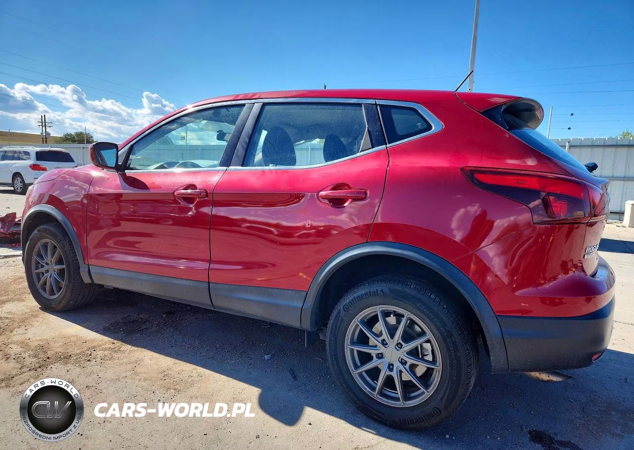 2018 Nissan Rogue Sport S VIN:JN1BJ1CP9JW180195 - 2