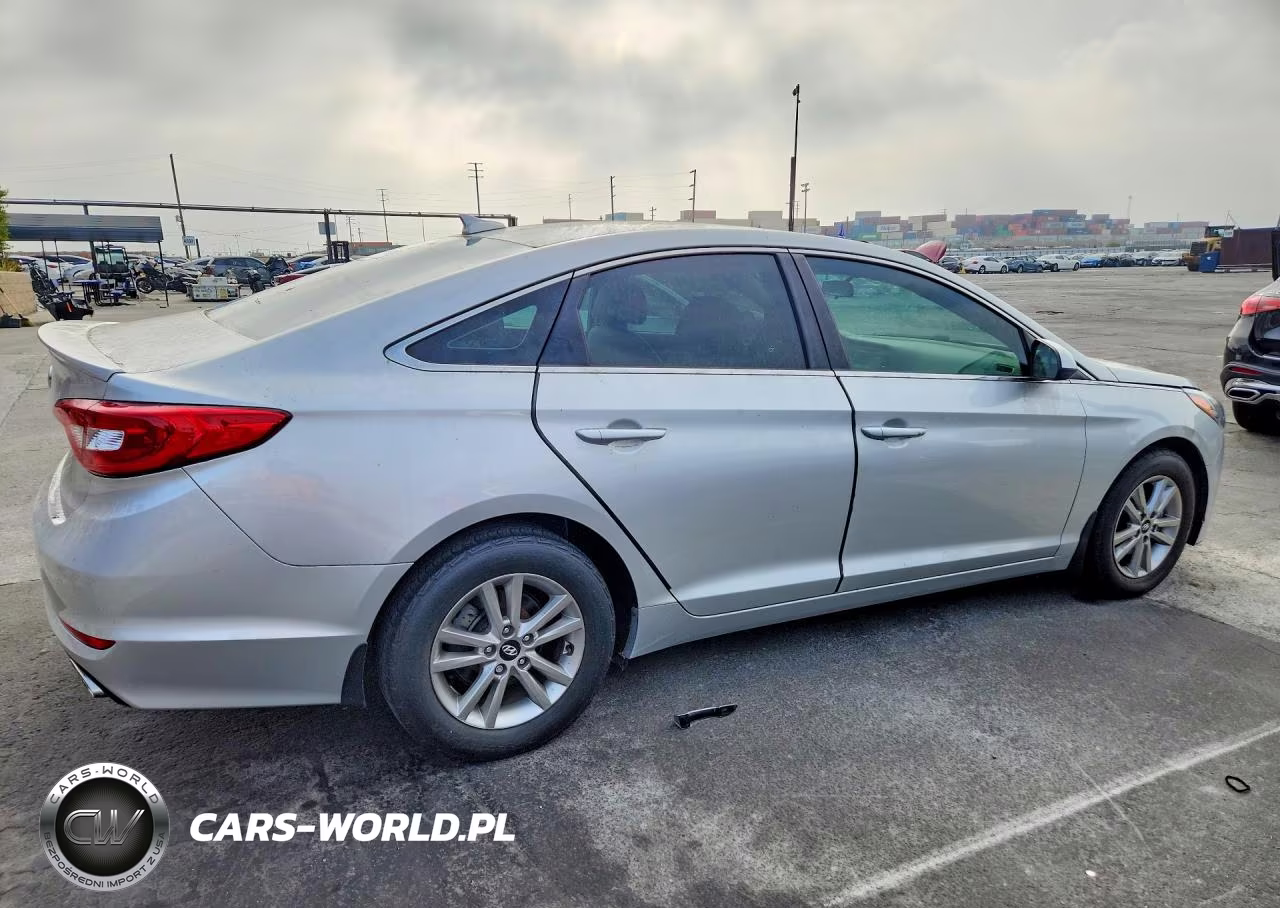 2015 Hyundai Sonata Se VIN:5NPE24AF8FH244601 - 3