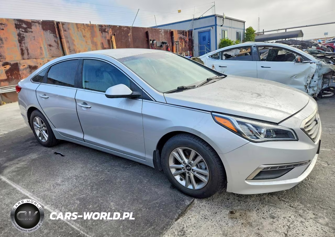2015 Hyundai Sonata Se VIN:5NPE24AF8FH244601 - 4