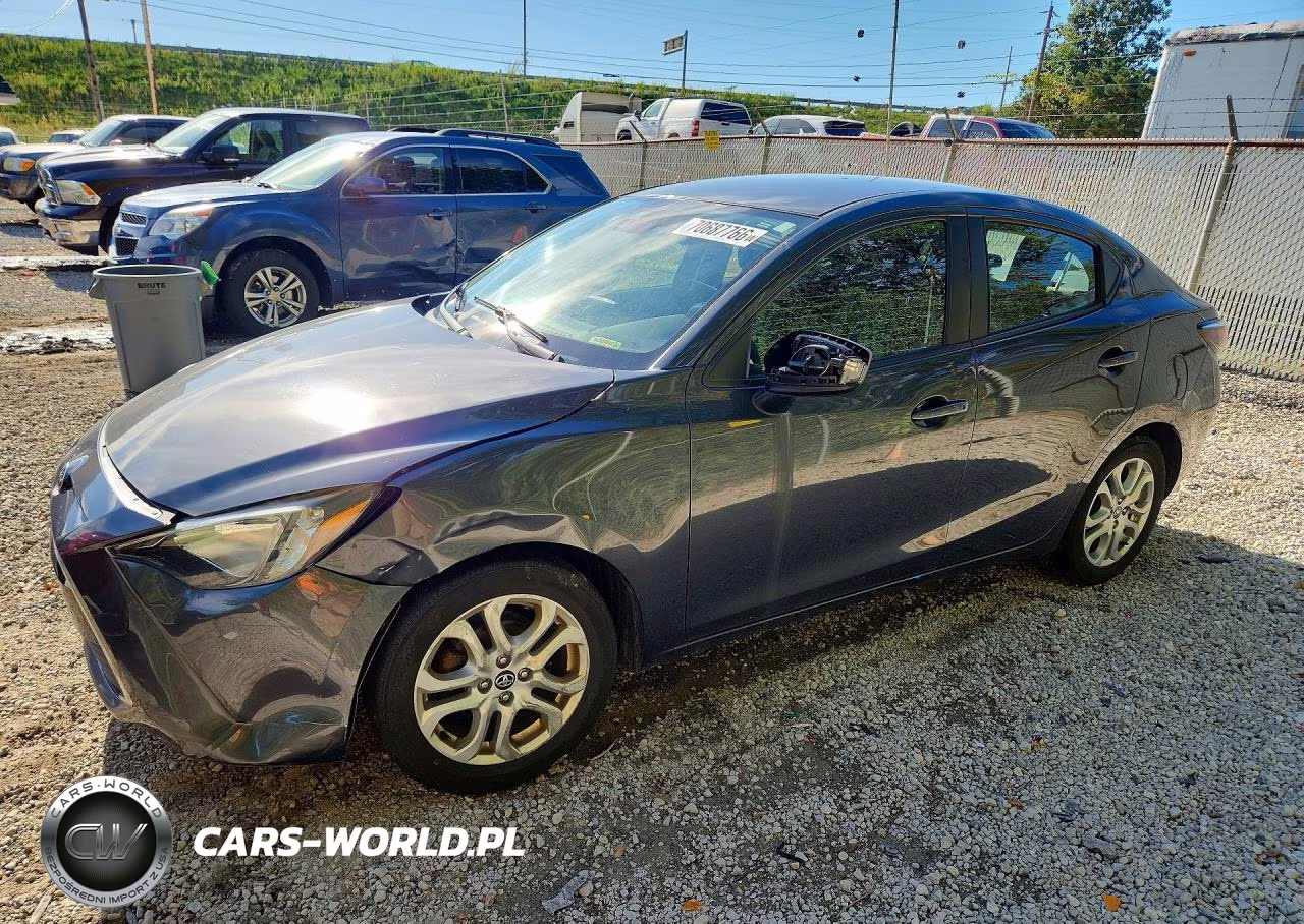 2017 Toyota Yaris Ia Base