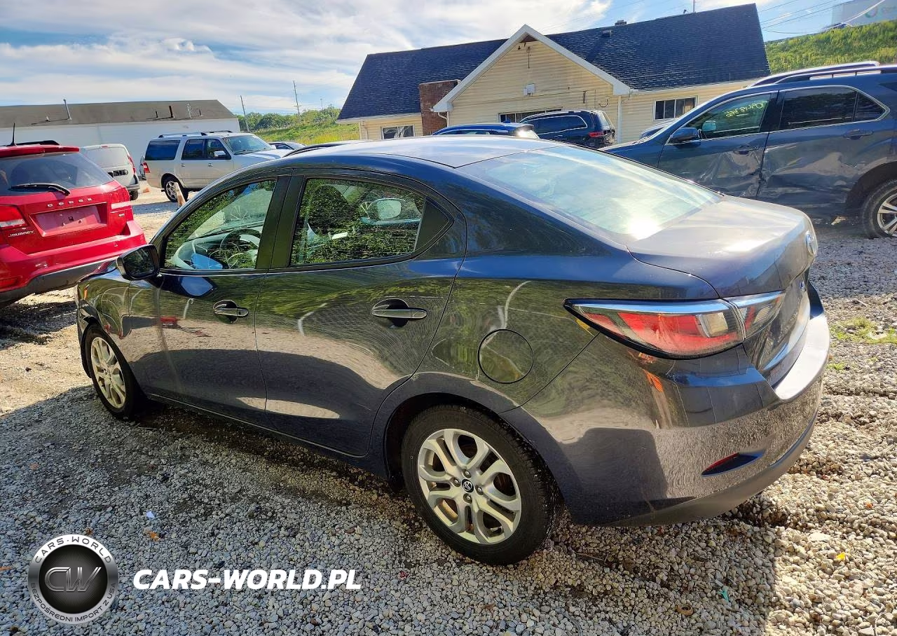2017 Toyota Yaris Ia Base VIN:3MYDLBYV2HY165412 - 2