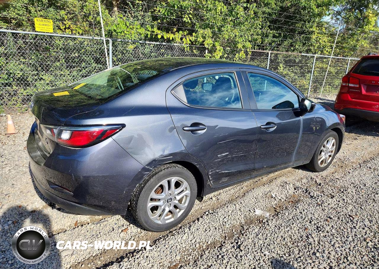2017 Toyota Yaris Ia Base VIN:3MYDLBYV2HY165412 - 3