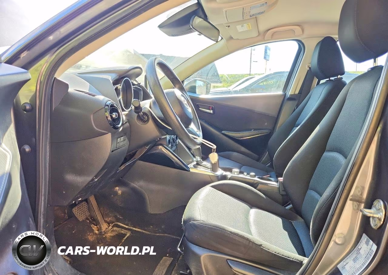2017 Toyota Yaris Ia Base VIN:3MYDLBYV2HY165412 - 7