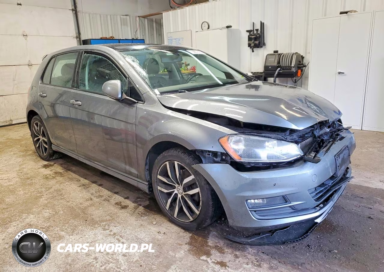 2015 Volkswagen Golf VIN:3VW217AU0FM004827 - 4