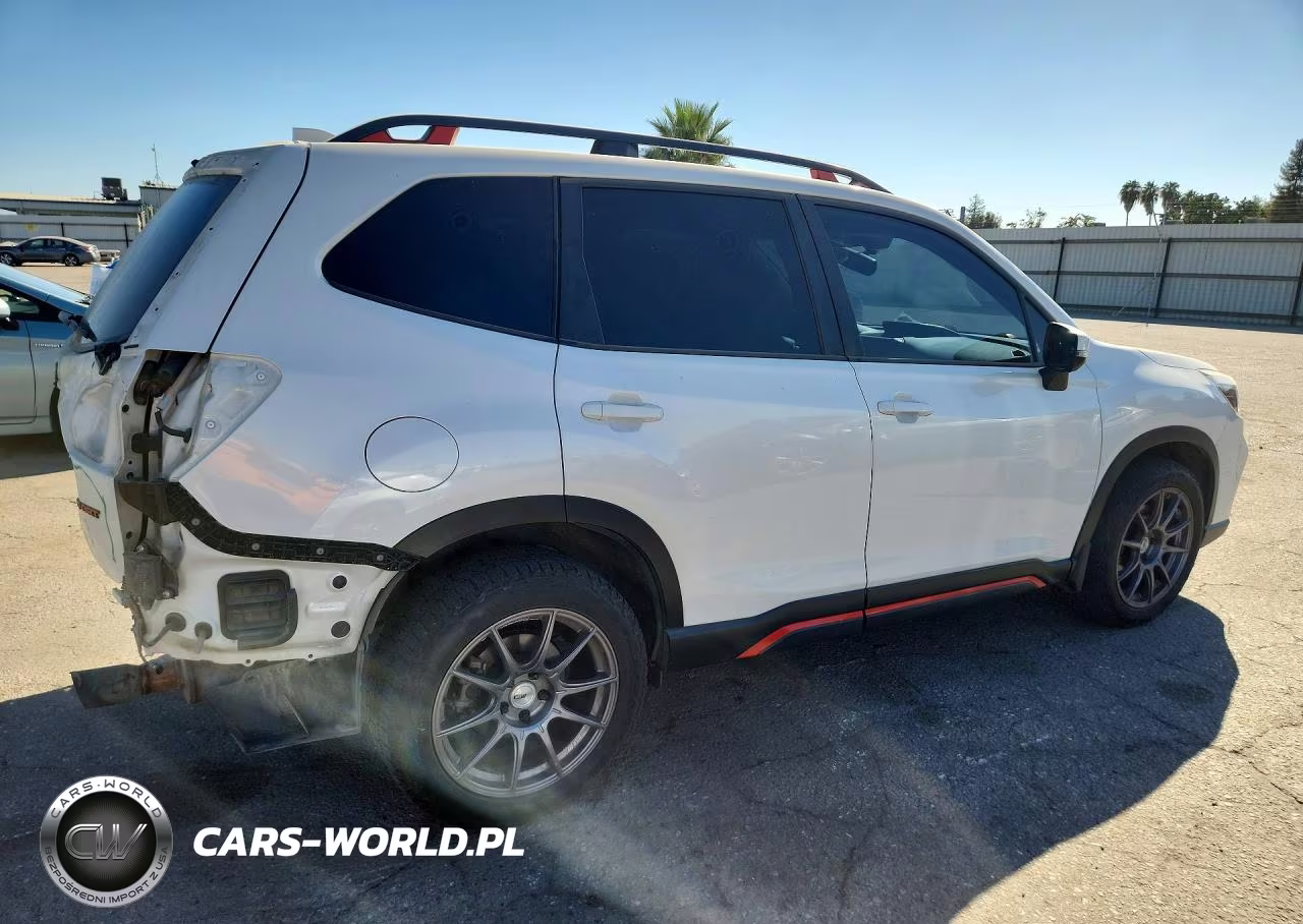 2020 Subaru Forester Sport VIN:JF2SKARC8LH594088 - 3