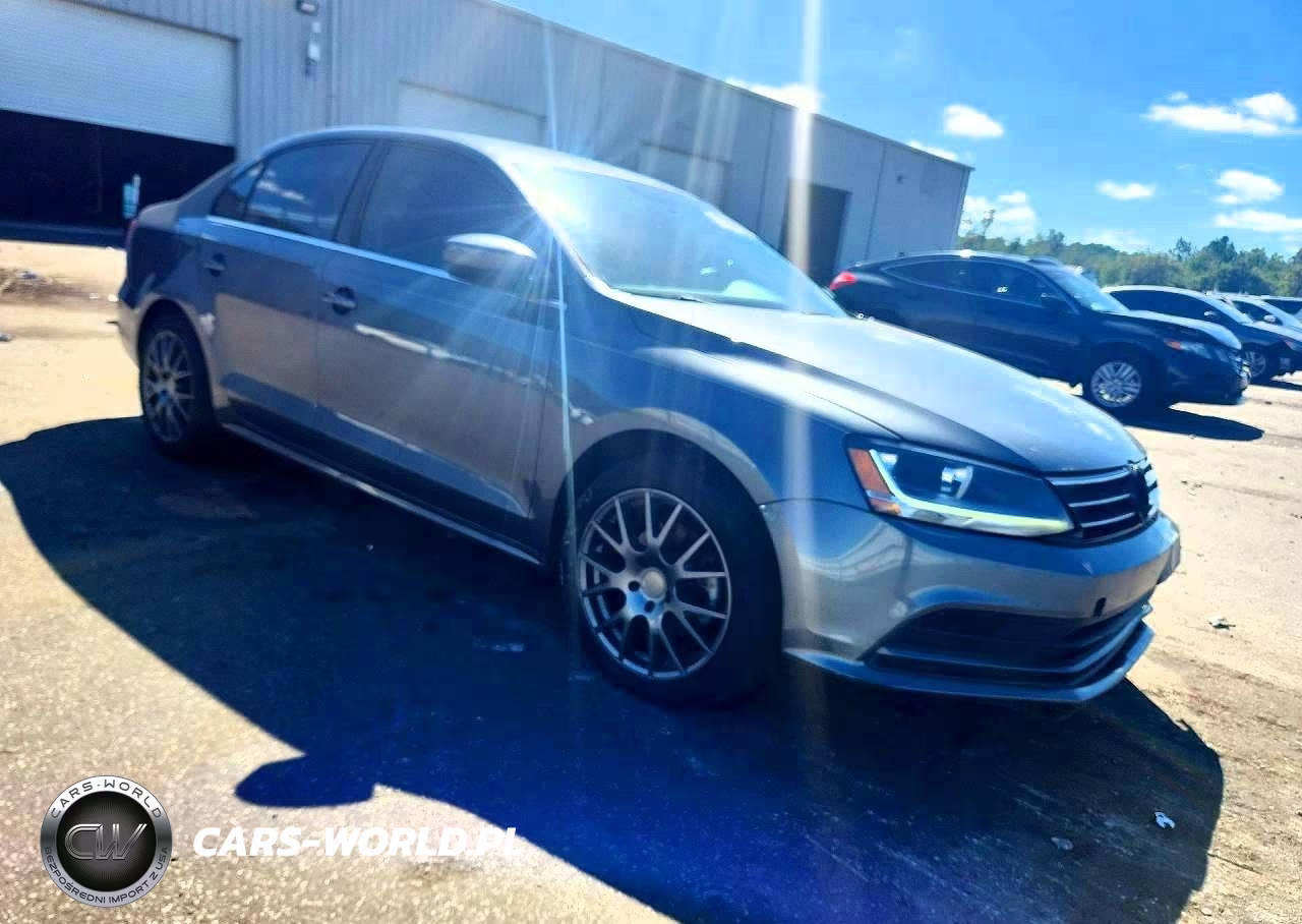 2017 Volkswagen Jetta S VIN:3VW2B7AJ5HM305843 - 4