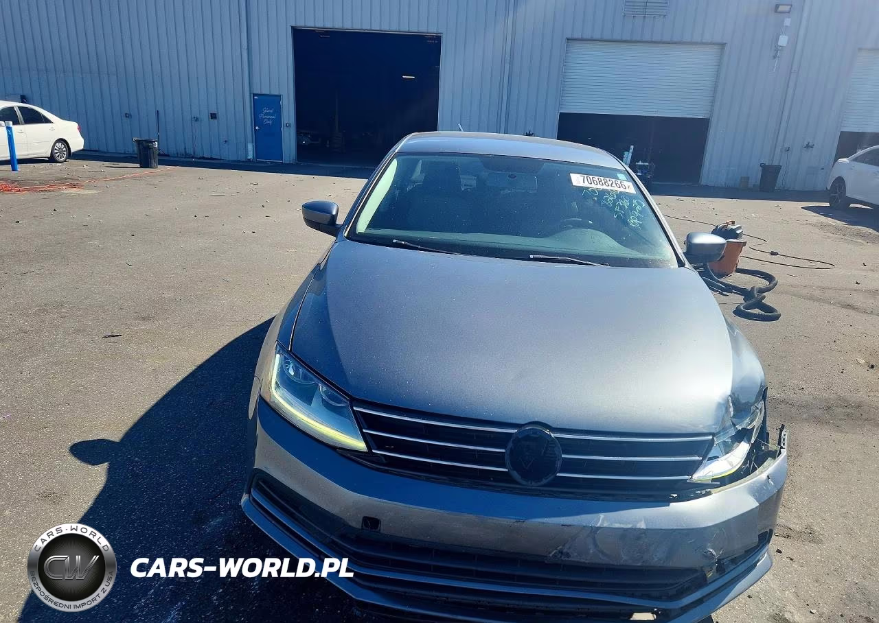 2017 Volkswagen Jetta S VIN:3VW2B7AJ5HM305843 - 5